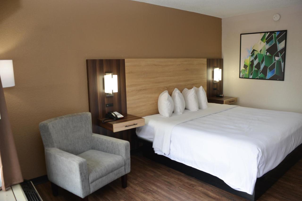 Baymont By Wyndham Santee Motel Buitenkant foto